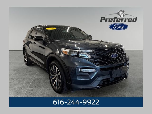 Used 2024 Ford Explorer ST-Line w/ Class IV Trailer Tow Package AWD/4WD image 1