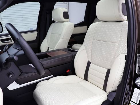 Used 2023 Toyota Tundra 1794 Edition w/ Advanced Package image 23