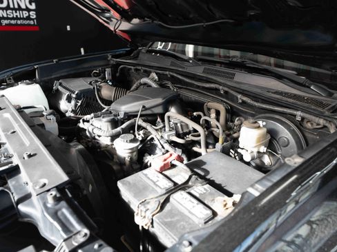 Used 2019 Toyota Tacoma SR image 31