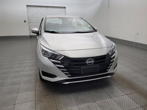 Used 2023 Nissan Versa SV FWD image 14