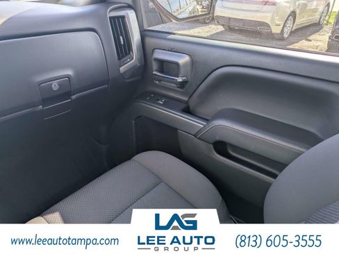 Used 2018 Chevrolet Silverado 1500 LT w/ LT Eassist Package AWD/4WD image 16