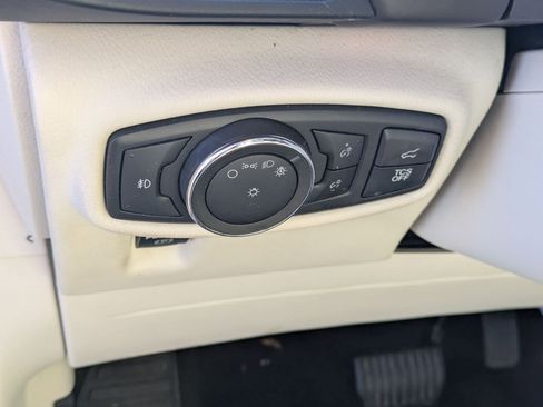 Used 2020 Lincoln Nautilus Black Label w/ Class II Trailer Tow Package image 16