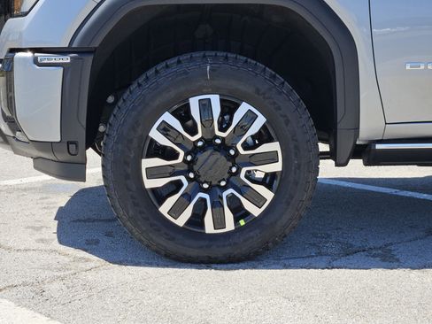 New 2026 GMC Sierra 2500 Denali Ultimate image 7