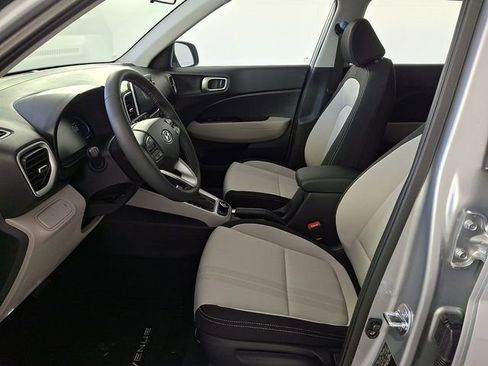 New 2026 Hyundai Venue SEL FWD image 11