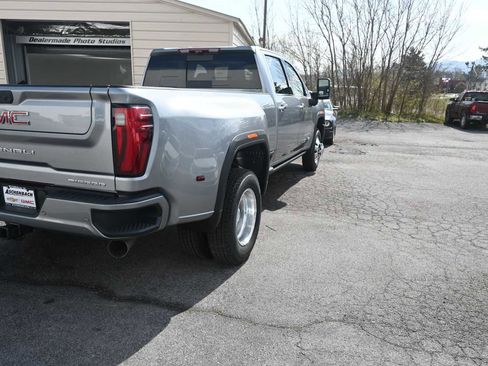 New 2026 GMC Sierra 3500 Denali w/ Denali Reserve Package image 3