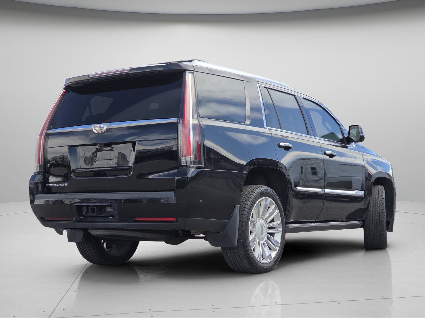 Used 2017 Cadillac Escalade Platinum AWD/4WD image 31