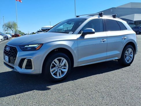 Used 2023 Audi Q5 2.0T Premium image 3