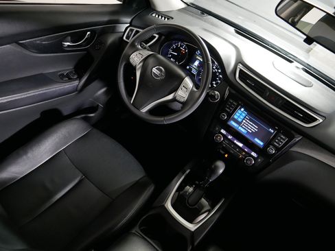 Used 2016 Nissan Rogue SL w/ SL Premium Package AWD/4WD image 9