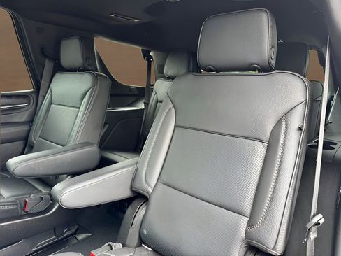 Used 2021 GMC Yukon Denali w/ Denali Ultimate Package AWD/4WD image 21