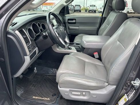 Used 2015 Toyota Sequoia Limited AWD/4WD image 8