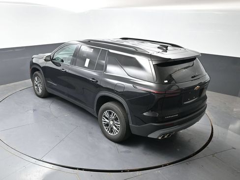 Used 2024 Chevrolet Traverse LT FWD image 20