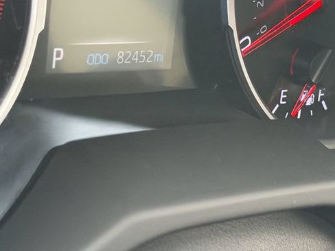 Used 2021 Toyota RAV4 LE FWD image 9