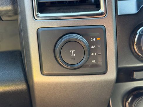 Used 2018 Ford F150 Raptor w/ Equipment Group 801A Mid AWD/4WD image 26