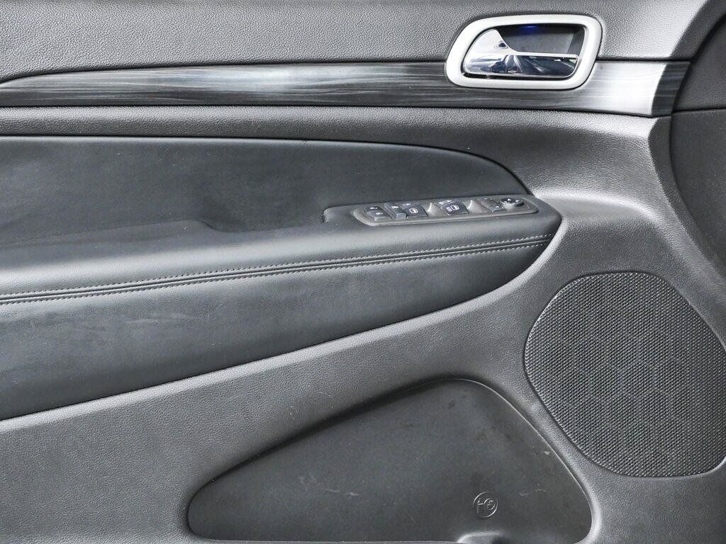 Used 2021 Jeep Grand Cherokee Laredo X RWD image 6