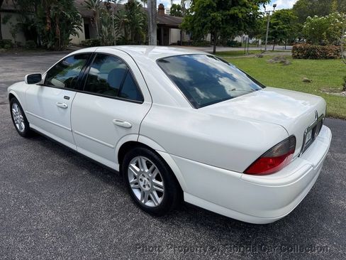 Used 2004 Lincoln LS RWD image 3