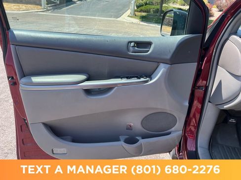 Used 2008 Toyota Sienna CE FWD image 12