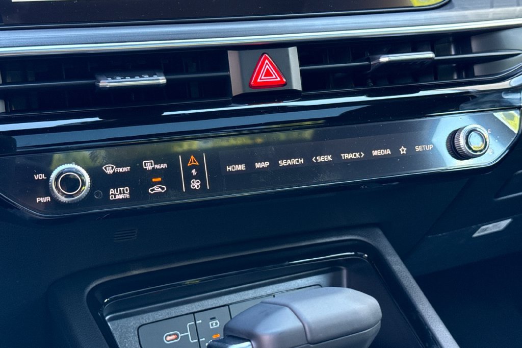 New 2026 Kia K5 GT FWD image 22