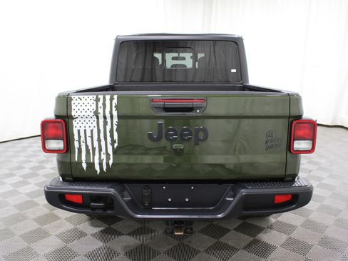 Used 2023 Jeep Gladiator Willys image 31
