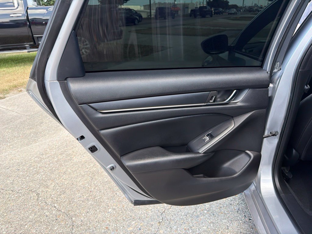 Used 2022 Honda Accord Sport image 14