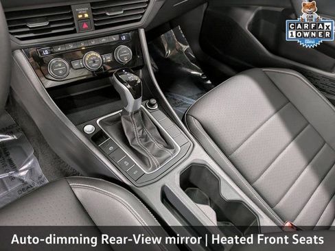 Used 2024 Volkswagen Jetta SE w/ Panoramic Sunroof Package FWD image 18