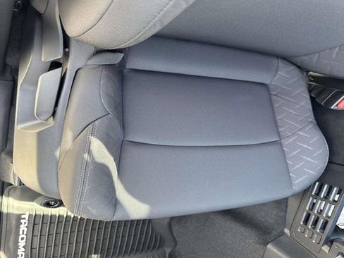 Certified 2025 Toyota Tacoma SR5 image 16