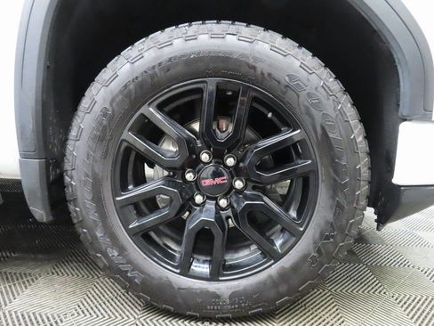 Used 2025 GMC Sierra 1500 Elevation w/ Elevation Premium Package image 8