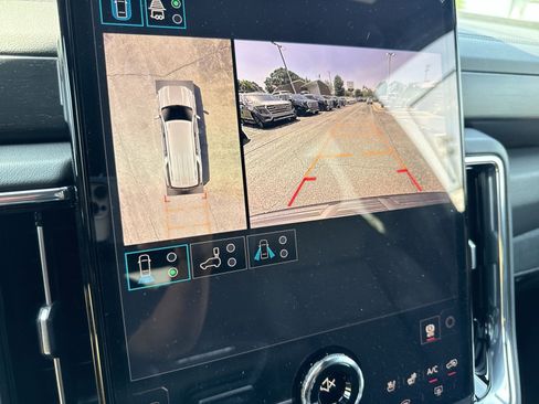 New 2026 GMC Yukon XL Denali w/ Sun & Power Step Package AWD/4WD image 17