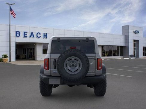 New 2025 Ford Bronco Badlands image 5