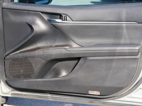 Used 2022 Toyota Camry XSE image 14