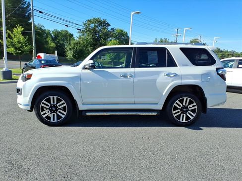 Used 2023 Toyota 4Runner Limited AWD/4WD image 13