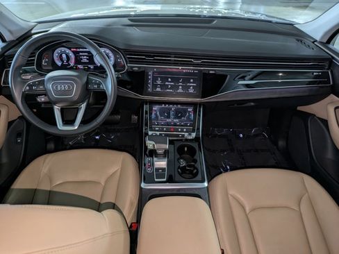 Used 2022 Audi Q7 2.0T Premium w/ Convenience Package AWD/4WD image 17