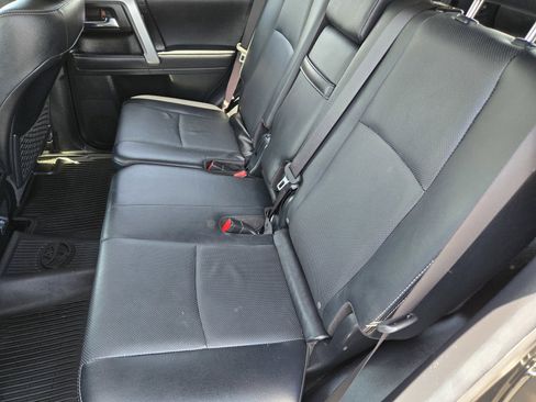 Used 2022 Toyota 4Runner Limited RWD image 10