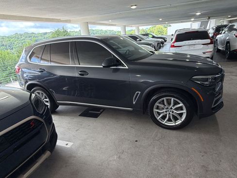Used 2020 BMW X5 xDrive40i w/ Premium Package AWD/4WD image 4