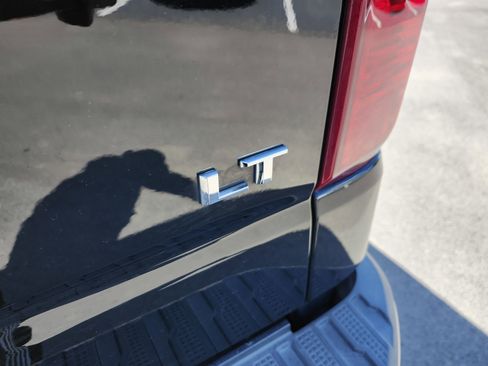 Used 2019 Chevrolet Silverado 1500 LT w/ All-Star Edition image 24