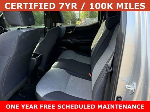 Used 2021 Toyota Tacoma TRD Off-Road w/ Technology Package AWD/4WD image 15