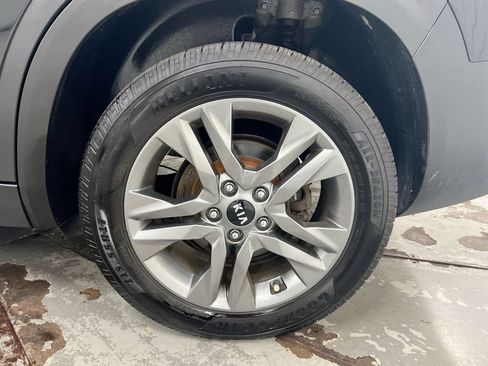 Used 2021 Kia Seltos S AWD/4WD image 26