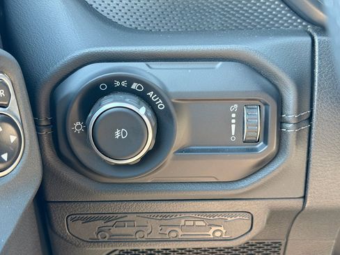 Used 2024 Jeep Wrangler Unlimited Rubicon 392 image 29