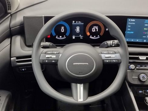 New 2026 Hyundai Tucson SE image 32