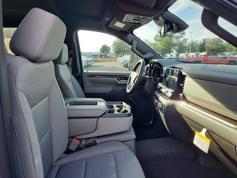 New 2026 GMC Sierra 3500 SLE w/ SLE Value Package image 9