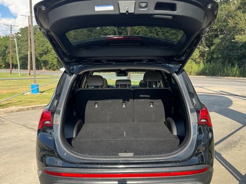 Used 2023 Hyundai Santa Fe SEL w/ Premium Package image 6