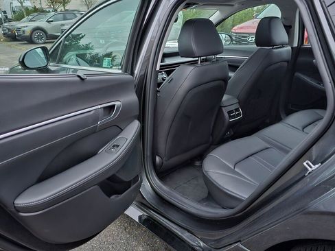 New 2025 Hyundai Sonata Limited image 13