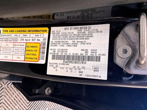 Used 2019 Ford Fusion Titanium image 28