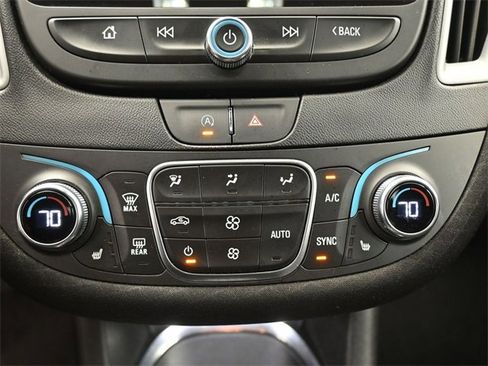 Used 2024 Chevrolet Malibu LT image 33