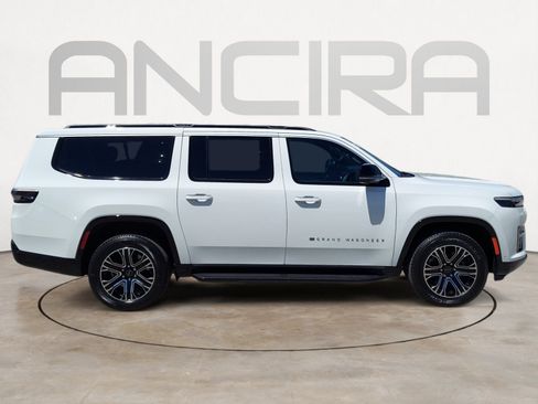 New 2026 Jeep Grand Wagoneer L 2WD w/ Premium Group I image 11