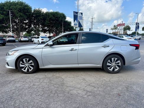 Used 2020 Nissan Altima 2.5 S FWD image 4