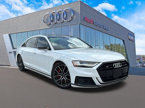 Used 2020 Audi S8 L w/ S8 Executive Package AWD/4WD image 1