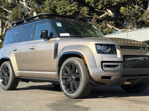 New 2026 Land Rover Defender 110 OCTA AWD/4WD image 6