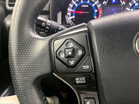 Used 2019 Toyota 4Runner TRD Off-Road Premium AWD/4WD image 20