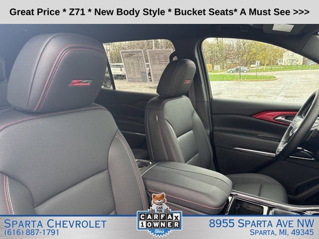 Used 2025 Chevrolet Traverse Z71 AWD/4WD image 21
