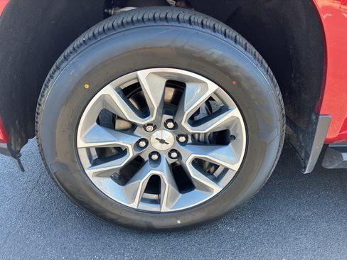 Used 2019 Chevrolet Silverado 1500 RST AWD/4WD image 14